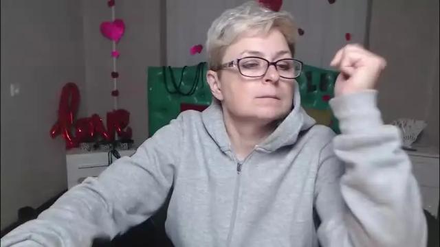 Image 12 of emiliagree Stream on Chaturbate on 1 month ago