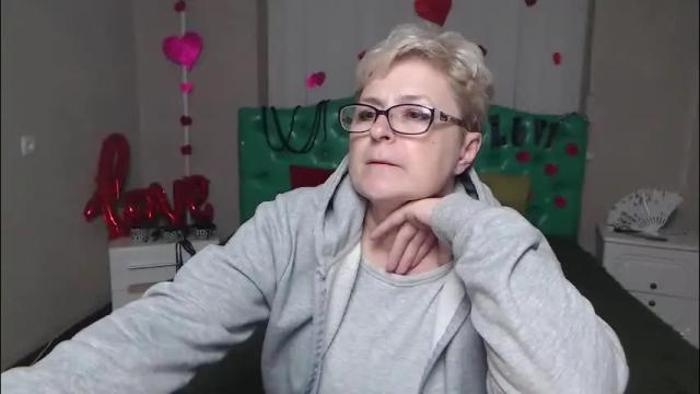 Image 3 of emiliagree Stream on Chaturbate on 1 month ago