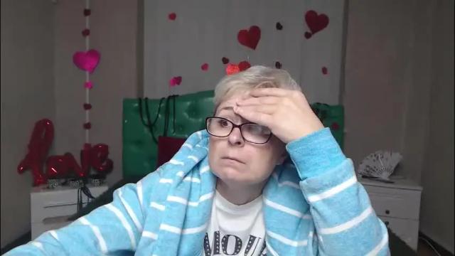 Image 3 of emiliagree Stream on Chaturbate on 1 month ago