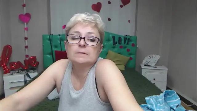 Image 4 of emiliagree Stream on Chaturbate on 1 month ago