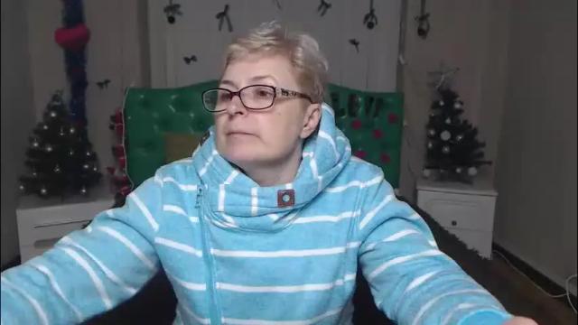 Image 2 of emiliagree Stream on Chaturbate on 17 days ago