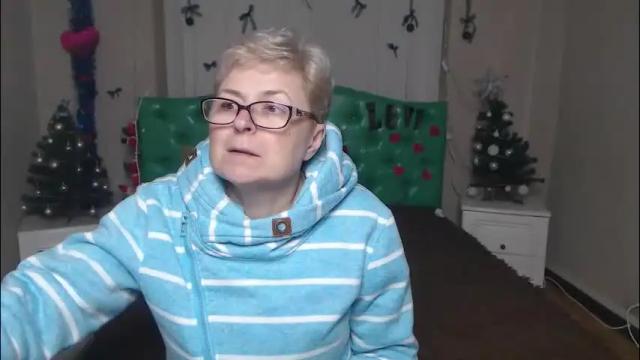 Image 3 of emiliagree Stream on Chaturbate on 17 days ago