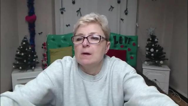 Image 4 of emiliagree Stream on Chaturbate on 8 days ago