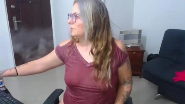 Image 4 of emilianazainsxxx Stream on Chaturbate on 20 months ago