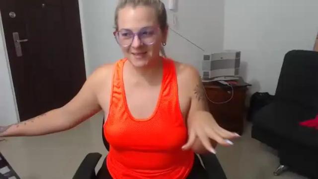 Image 1 of emilianazainsxxx Stream on Chaturbate on 7 months ago