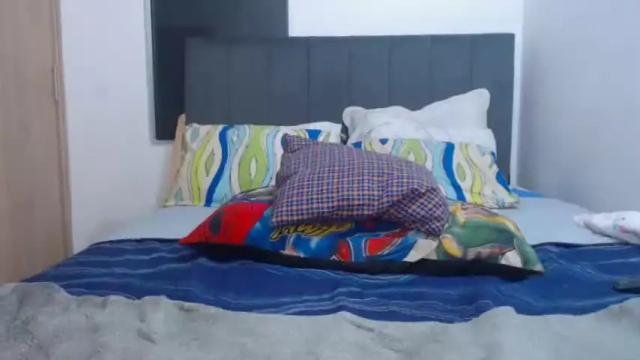 Image 6 of emilianazainsxxx Stream on Chaturbate on 18 months ago