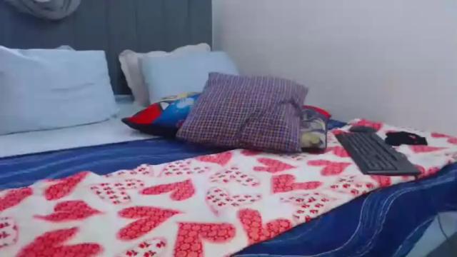 Image 11 of emilianazainsxxx Stream on Chaturbate on 18 months ago
