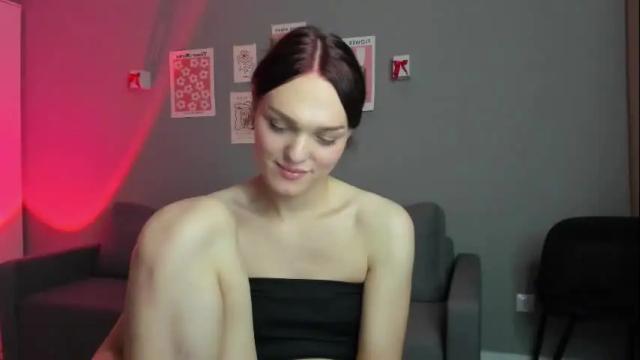 Image 10 of emiliarouds Stream on Chaturbate on 1 month ago
