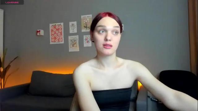 Image 11 of emiliarouds Stream on Chaturbate on 1 month ago