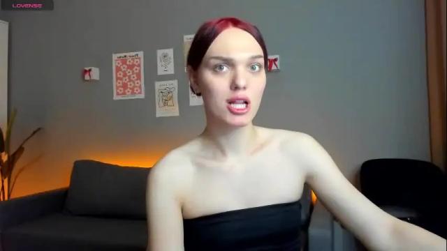 Image 7 of emiliarouds Stream on Chaturbate on 1 month ago