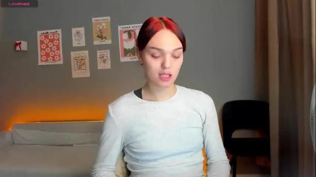 Image 10 of emiliarouds Stream on Chaturbate on 9 days ago