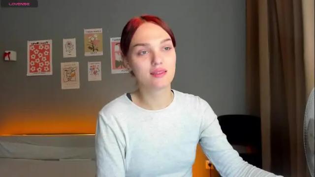 Image 2 of emiliarouds Stream on Chaturbate on 9 days ago