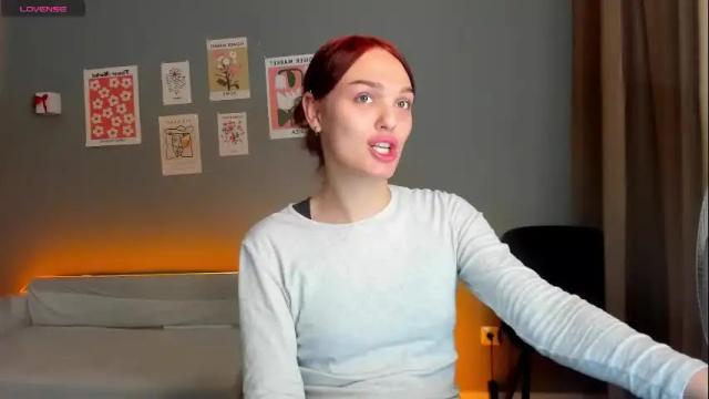 Image 7 of emiliarouds Stream on Chaturbate on 9 days ago