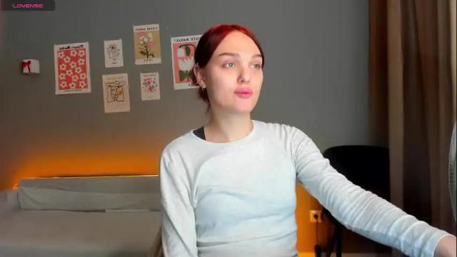 Image 8 of emiliarouds Stream on Chaturbate on 9 days ago