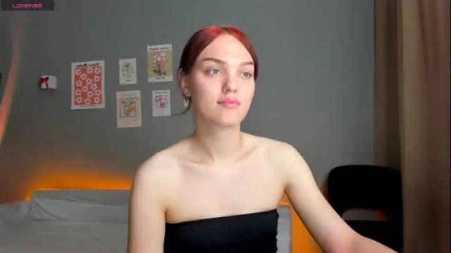 Image 4 of emiliarouds Stream on Chaturbate on 5 days ago