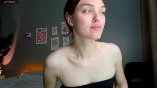 Image 7 of emiliarouds Stream on Chaturbate on 5 days ago