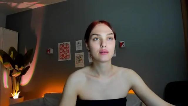 Image 2 of emiliarouds Stream on Chaturbate on 4 days ago