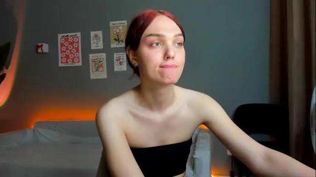 Image 7 of emiliarouds Stream on Chaturbate on 3 days ago