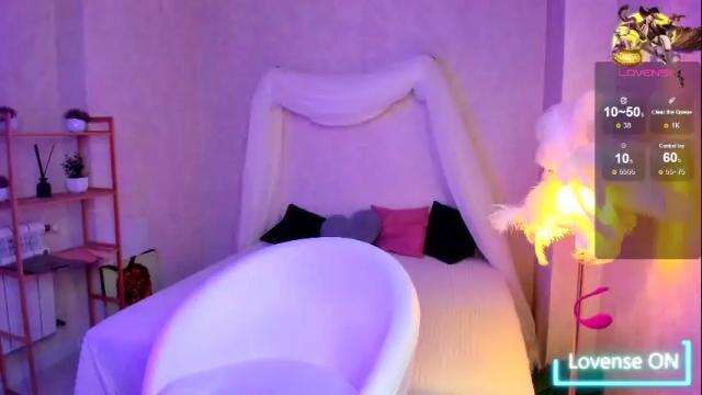 Image 8 of emiliaswallow Stream on Chaturbate on 4 days ago