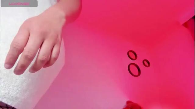 Image 2 of emilie_james Stream on Chaturbate on 1 month ago