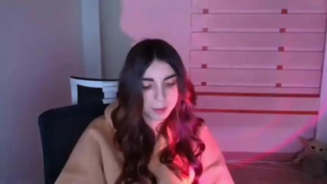 Thumbnail 2, emilie_shy's Stream at Chaturbate, 17 months ago