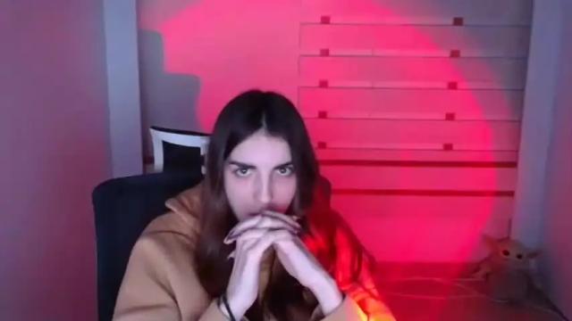 Image 12 of emilie_shy Stream on Chaturbate on 17 months ago