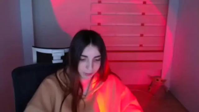 Image 6 of emilie_shy Stream on Chaturbate on 17 months ago