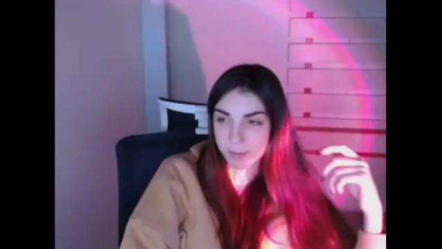 Image 4 of emilie_shy Stream on Chaturbate on 17 months ago