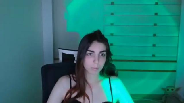 Image 10 of emilie_shy Stream on Chaturbate on 16 months ago