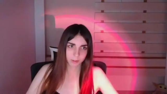 Image 3 of emilie_shy Stream on Chaturbate on 16 months ago