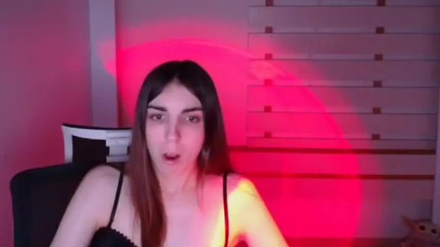 Image 6 of emilie_shy Stream on Chaturbate on 16 months ago