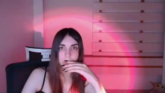 Image 8 of emilie_shy Stream on Chaturbate on 16 months ago