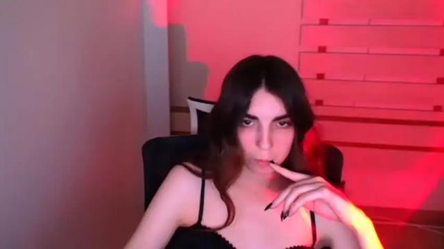Image 11 of emilie_shy Stream on Chaturbate on 16 months ago