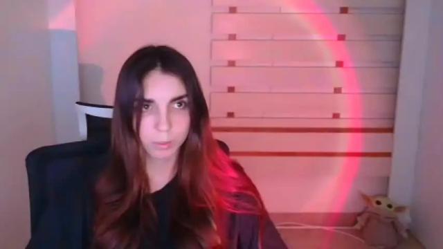 Image 8 of emilie_shy Stream on Chaturbate on 16 months ago