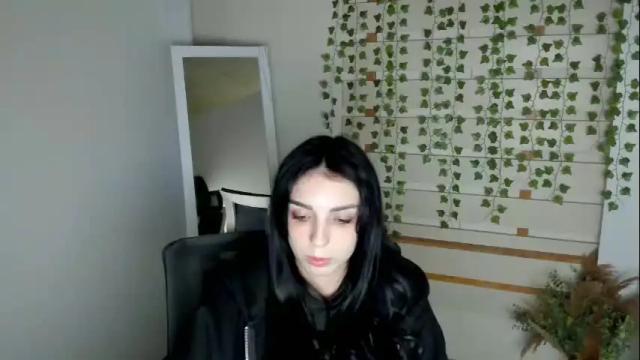Image 7 of emilie_shy Stream on Chaturbate on 1 month ago