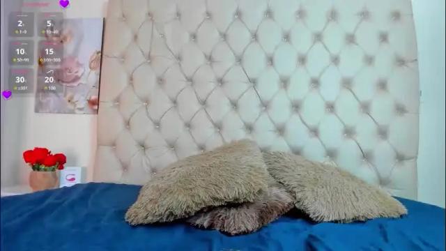 Image 2 of emilieandblake Stream on Chaturbate on 1 month ago