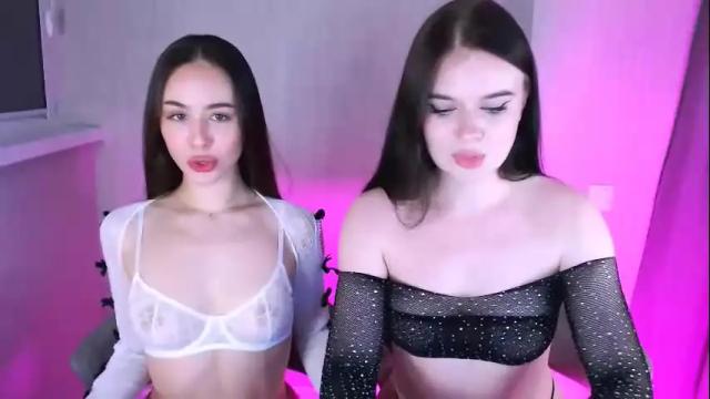Image 2 of emilieliot Stream on Chaturbate on 1 month ago