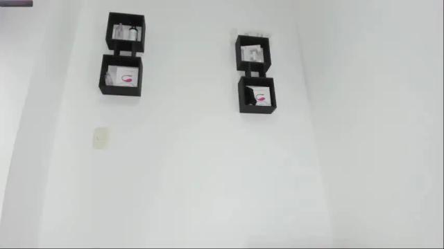 Image 12 of emilly__harper Stream on Chaturbate on 17 months ago