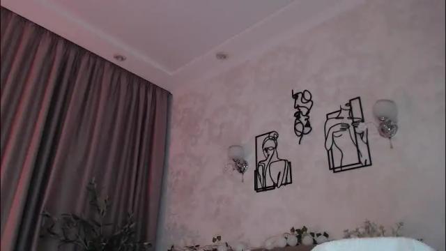 Image 4 of emilly_angel Stream on Chaturbate on 1 month ago