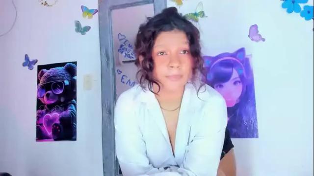 Image 10 of emilly_coper18 Stream on Chaturbate on 1 month ago
