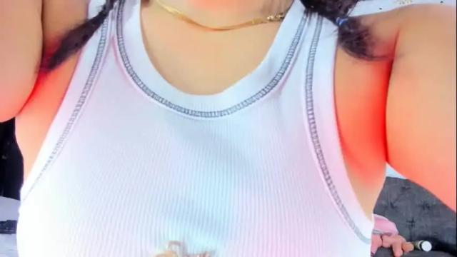 Image 12 of emilly_coper18 Stream on Chaturbate on 1 month ago