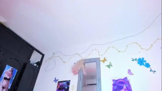 Image 6 of emilly_coper18 Stream on Chaturbate on 1 month ago