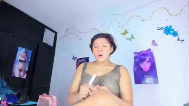 Image 12 of emilly_coper18 Stream on Chaturbate on 8 days ago