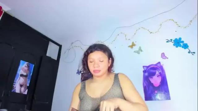 Image 2 of emilly_coper18 Stream on Chaturbate on 8 days ago