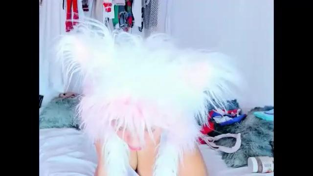 Image 3 of emilly_coper18 Stream on Chaturbate on 7 days ago