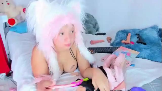 Image 12 of emilly_coper18 Stream on Chaturbate on 5 days ago