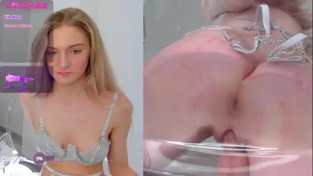 Image 8 of emilly_hart Stream on Chaturbate on 1 month ago