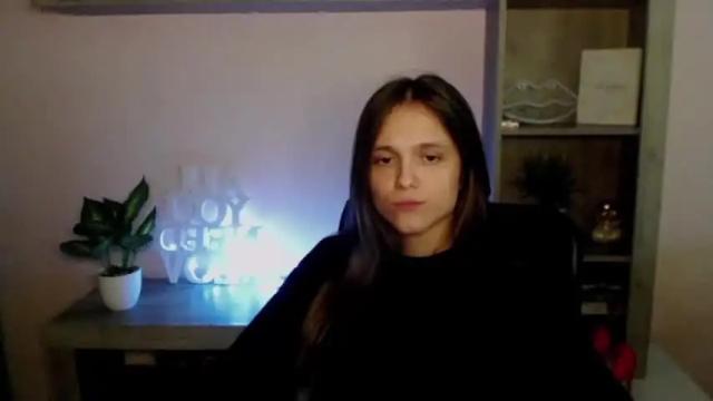 Image 11 of emilly_lust99 Stream on Chaturbate on 13 months ago