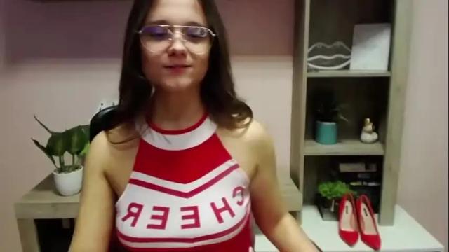 Image 8 of emilly_lust99 Stream on Chaturbate on 12 months ago