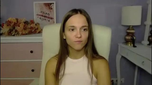 Image 7 of emilly_lust99 Stream on Chaturbate on 2 months ago